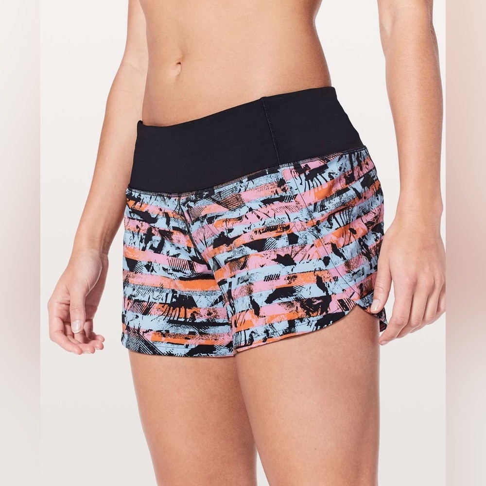 Lululemon Run Times Short II *4"